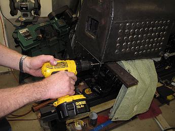 BoilerRearSupportBracketMounting17Feb10 001